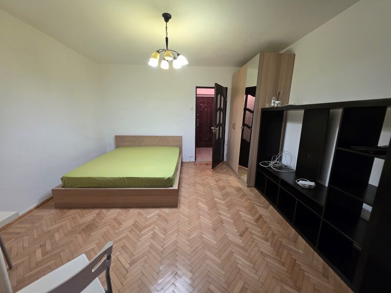 Titan, Policlinica, 10 minute metrou, pe Prisaca Dornei, bloc reabilitat,